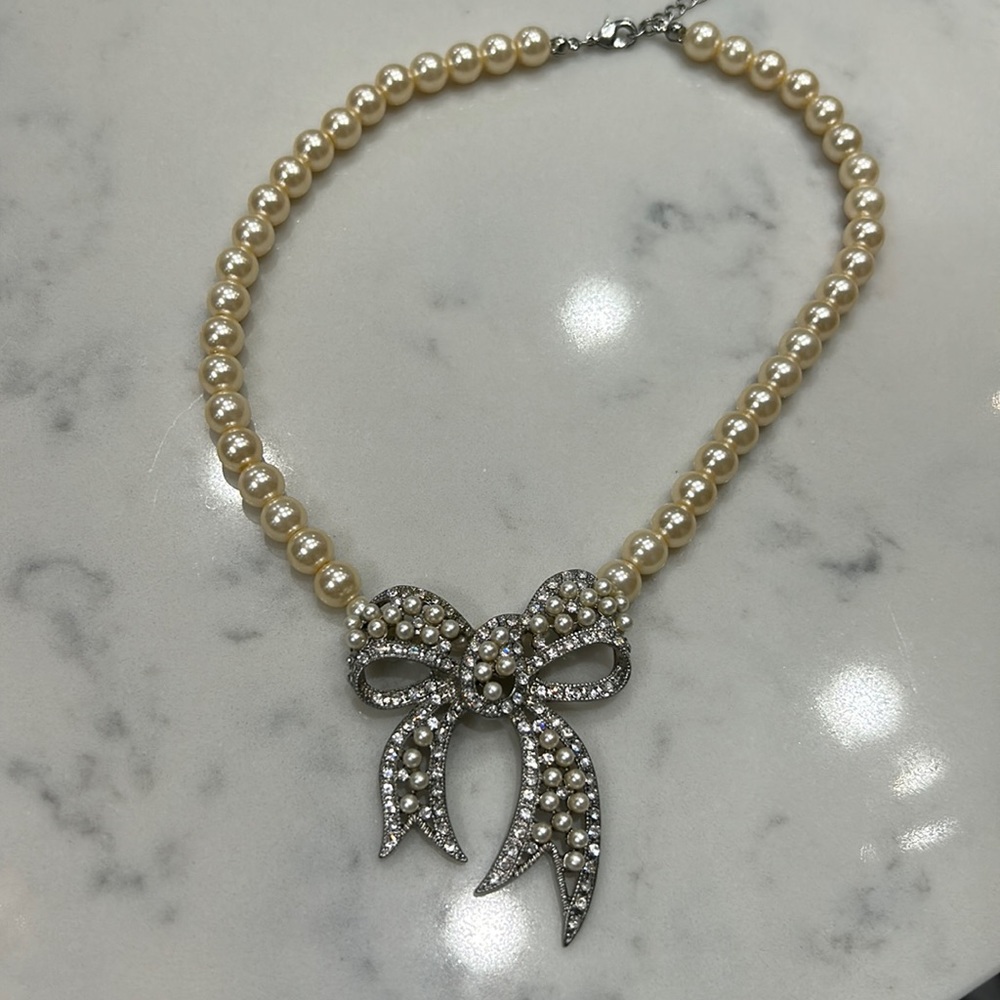 Pearl necklace